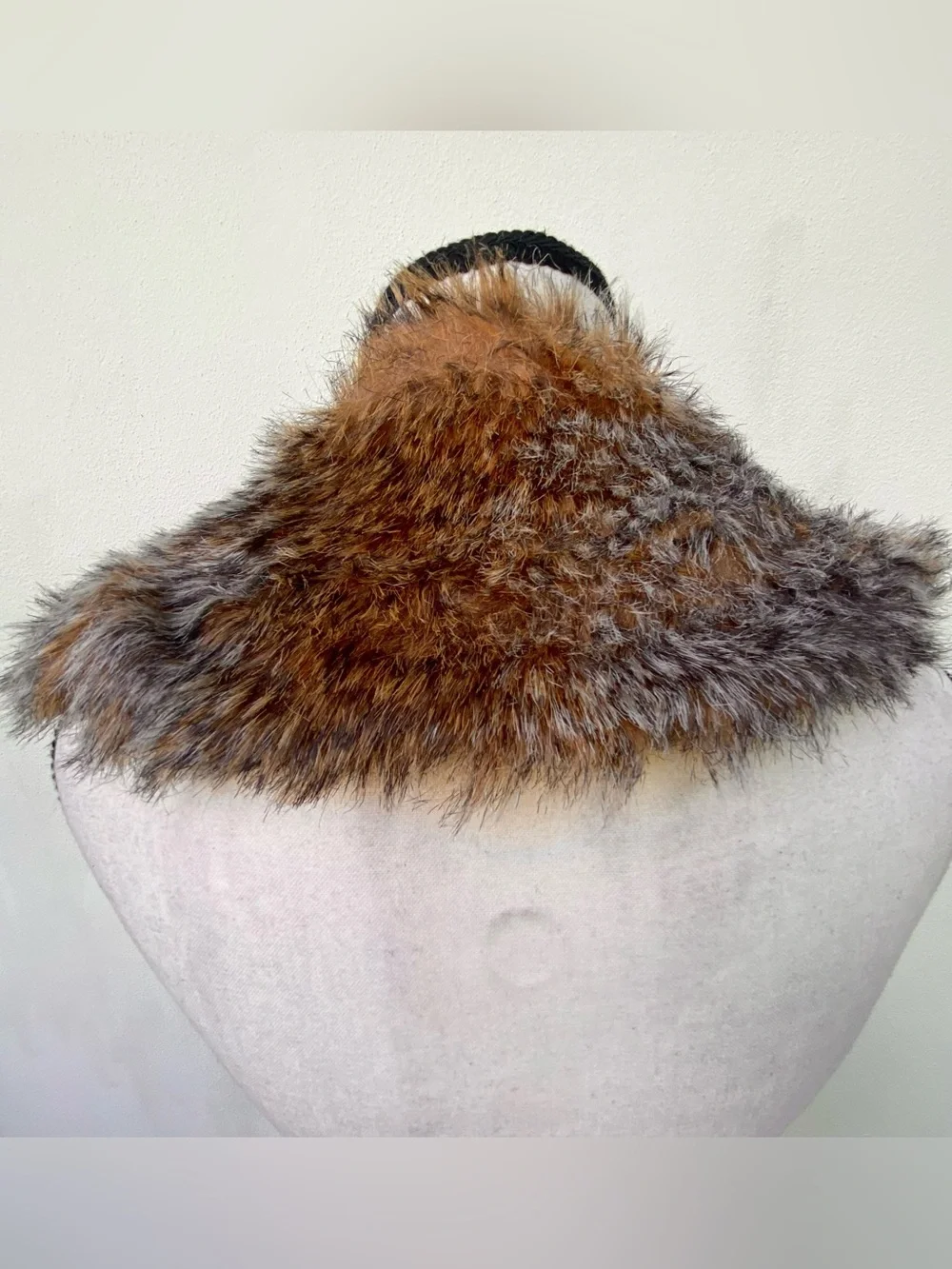 Y2K EURO Supertrash Faux Fox Fur & Pearl Chain Collar Stope Necklace One Size